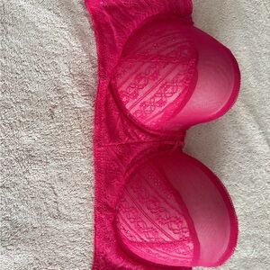 Elegant Pink Lace Bra